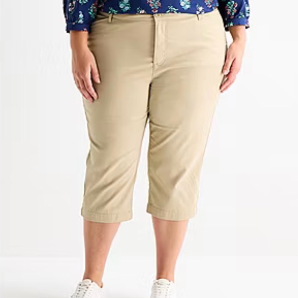 NWT St John’s Bay Womens Plus High Rise Capri Pant Biscotti Size 22W